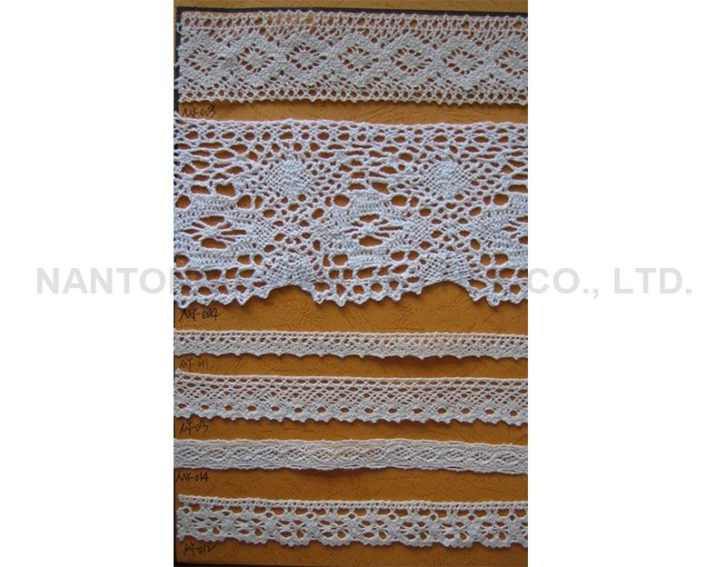 white cotton lace 